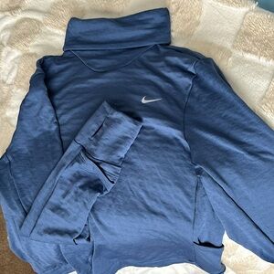 Nike running therma-fit size M. Steel blue color